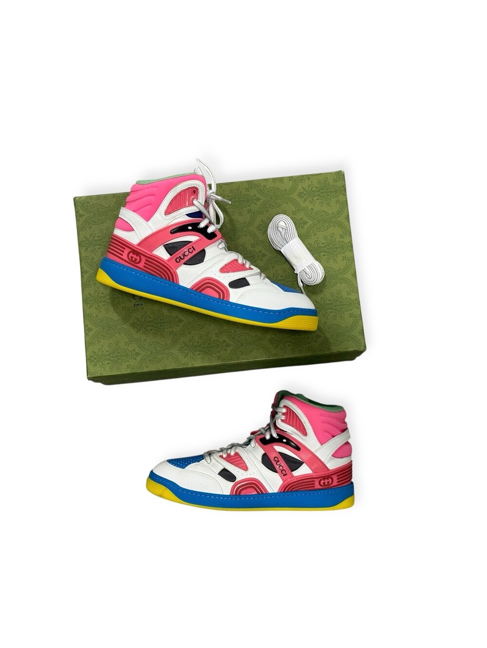 Brand New Womens Gucci Sneakers Size 6G (7US)